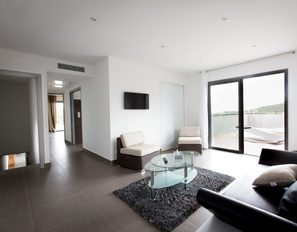 villa-punta-di-spano-44
