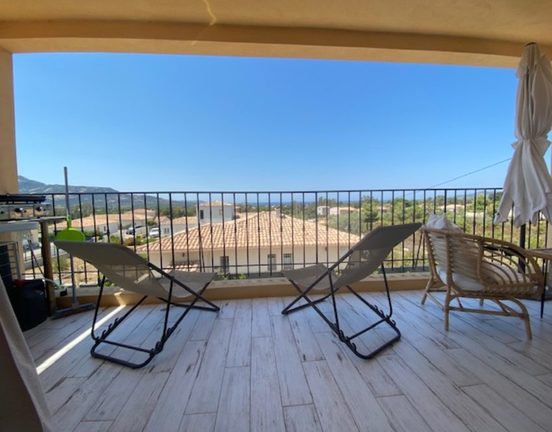 Superbe T2 avec terrasse