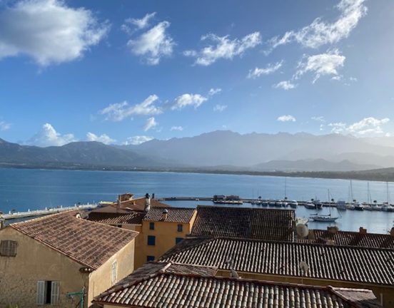 Bel appartement T4  vue mer 