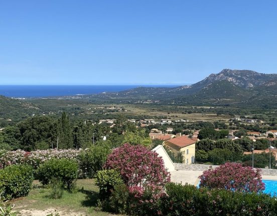 Beau T2 - Calenzana - vue mer
