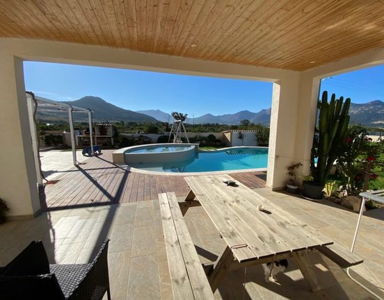 Belle villa avec piscine - Calenzana